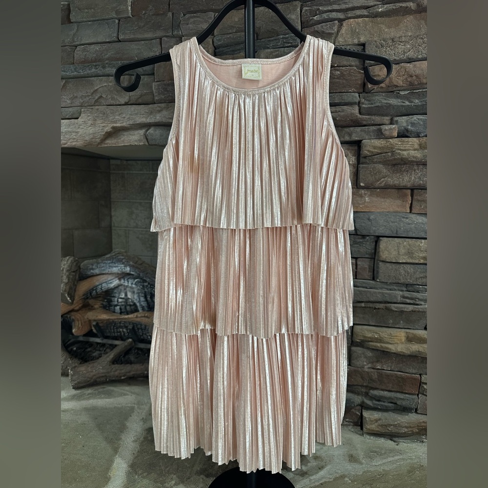 Jusbe Shimmering Pink Tiered Dress
(Girl Sz 10)